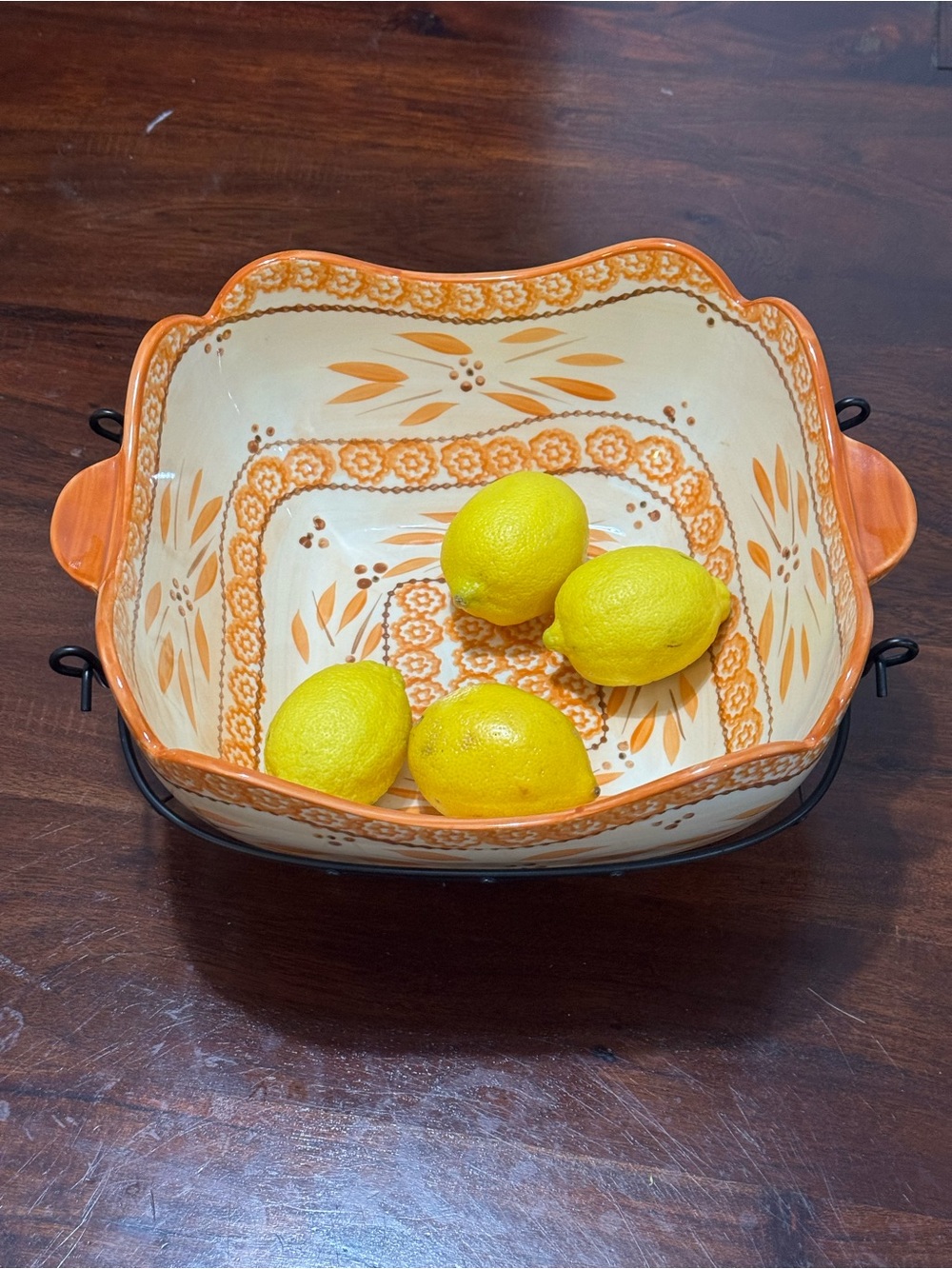 Temp-Tations Presentable Ovenware By Tara - 2.5 qt serving bowl with wire basket